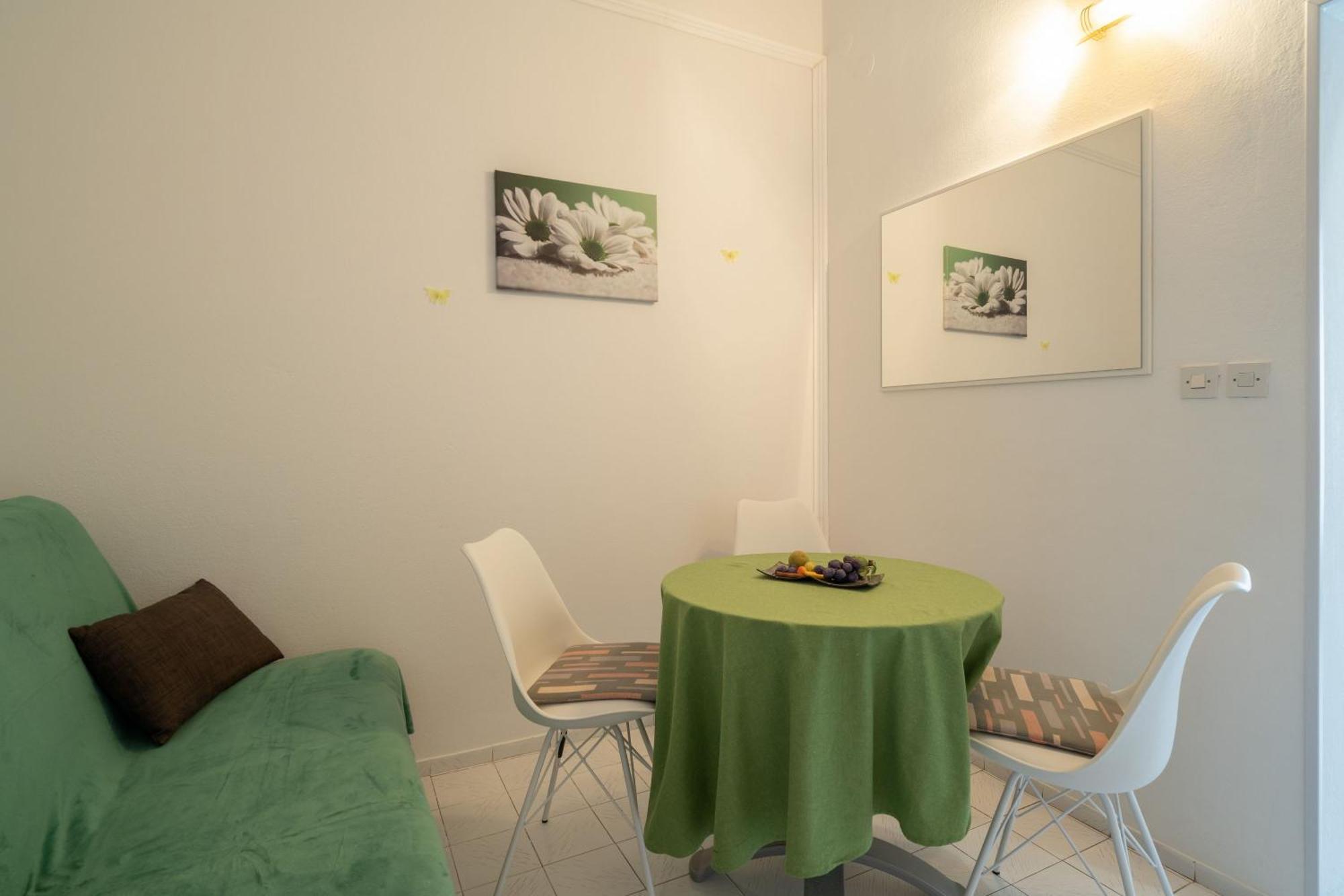 Laidback Apartments Orebic Bilik gambar